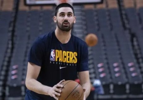 NBA球员戈加·比塔泽在球队的位置是什么？