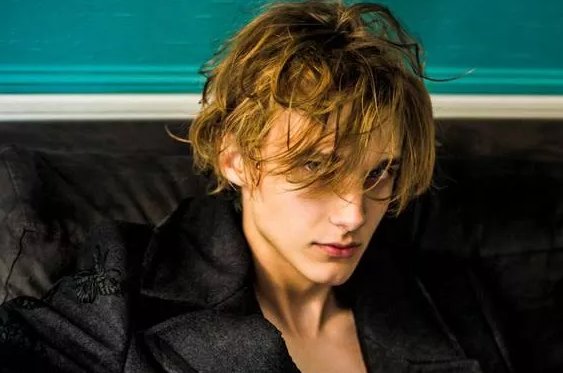 为什么说九零后是当代社会最尴尬的一个群体？