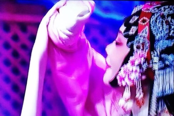 电视如何看中央一台直播