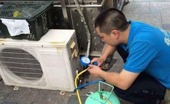 给空调加氟一般多少钱？