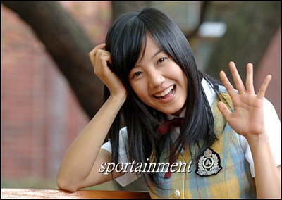 帮我看看这个MM是谁！？