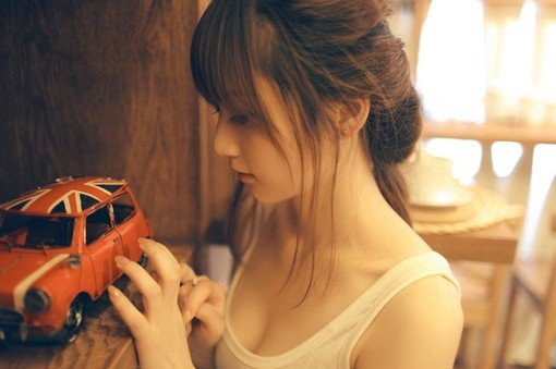 这是谁 这个女的