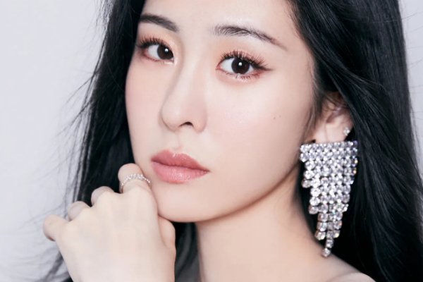 华晨宇比张碧晨小几岁