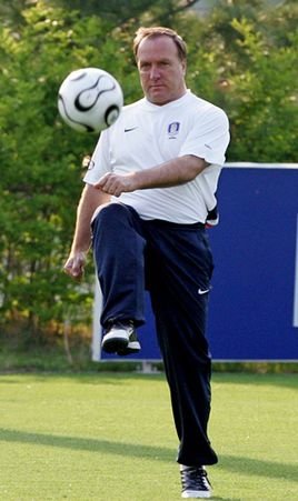 艾德沃卡特的生平经历