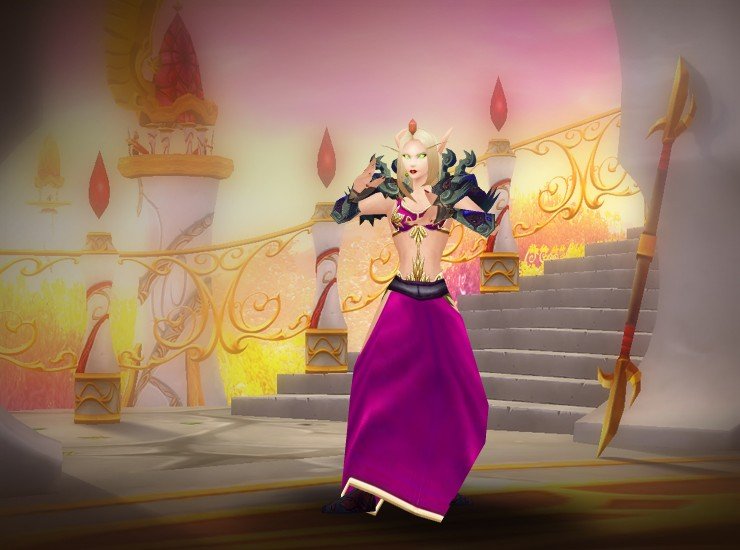 魔兽世界有个布甲露背的紫色裙子，叫什么，在哪里刷的