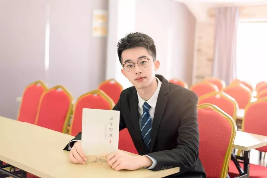 《明星大侦探之名侦探学院4》，播出时间是每周几？