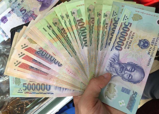 现在一越南盾约等于多少人民币？9900万越南盾约等于多少人民币？