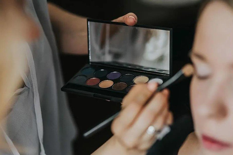 学习化妆要多少钱?