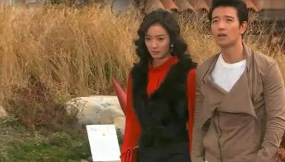 韩剧《天使的诱惑》申贤宇的母亲为什么要害死朱雅兰的父母呢？还有南周承是他的儿子？