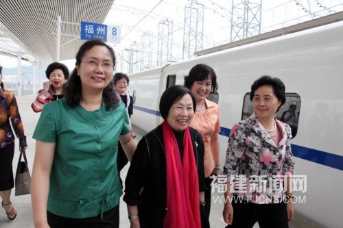 辜严倬云的介绍