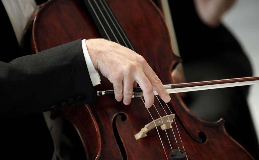 请问小提琴、中提琴、大提琴的区别何在?