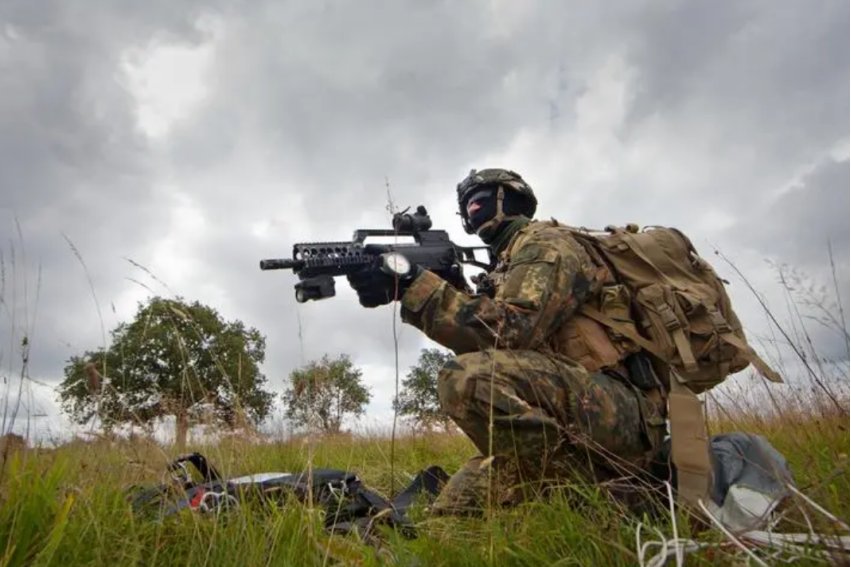 九死一生造句子