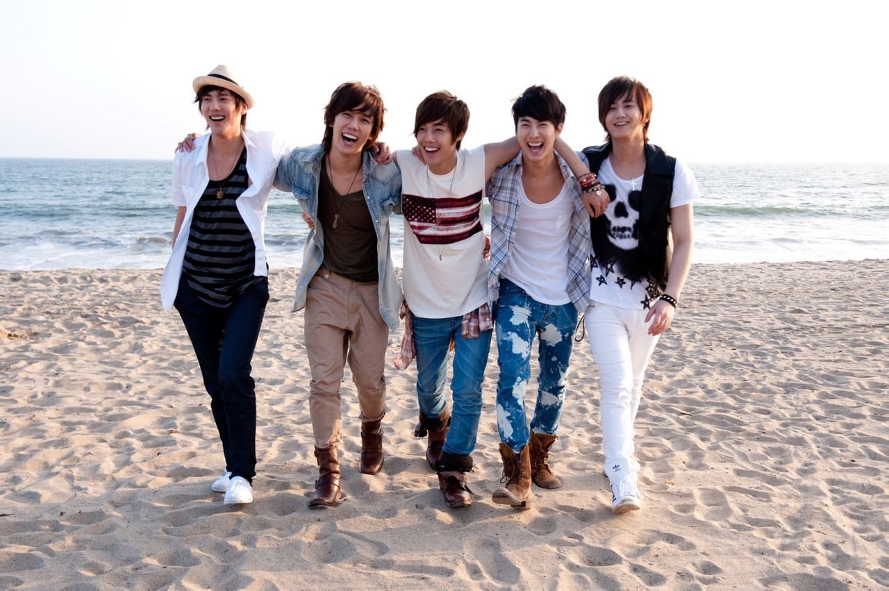 ss501解散了吗？ 什么时候的事啊