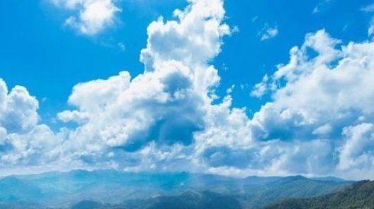 蓝蓝的什么填空