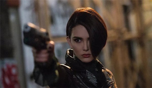 昆凌演技怎么样？除了《摩天营救》还有哪些作品？