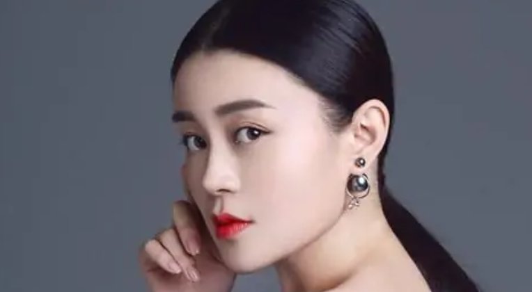 关婷娜身高体重