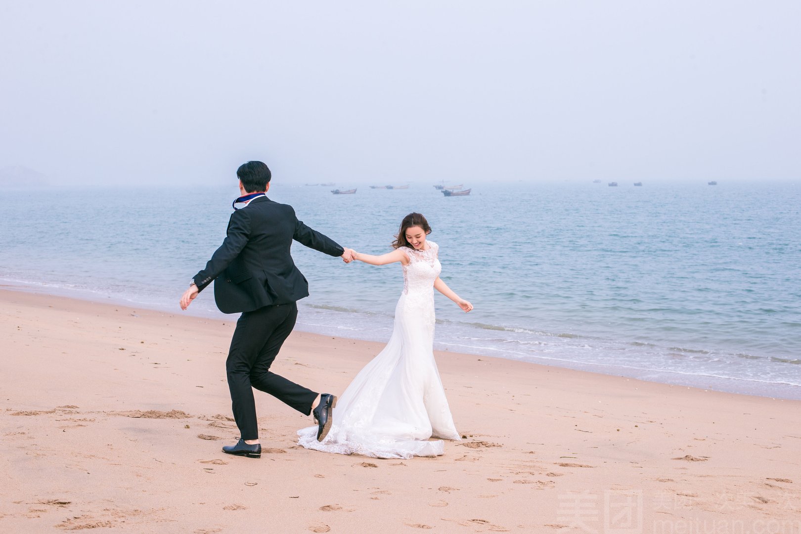 台铁出轨丈夫用身子护住妻子，这就是患难见真情吗？