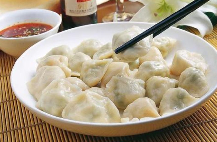 12.过年吃饺子源于哪个朝代( A、商朝B、周朝C、春秋D、战国_baiduboxapp？