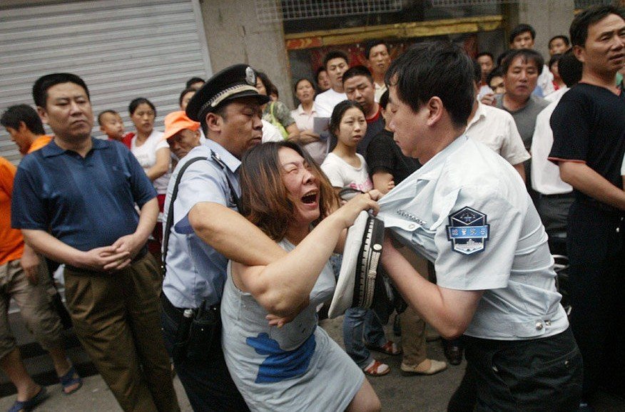 小贩大战城管的相关事件