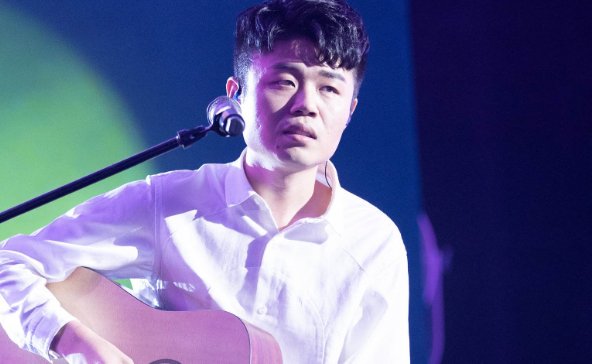 歌词就算时间模糊了很多东西,我依然深爱着你 是什么歌