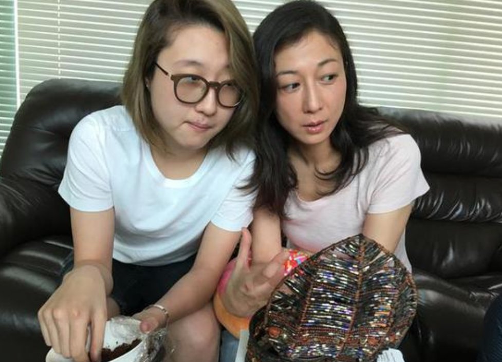 小龙女吴卓林是成龙的亲生女儿，成龙为什么不承认她？