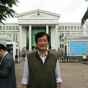 李肖霖的个人简介