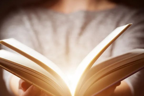 起得比鸡早睡得比狗晚的幽默句子