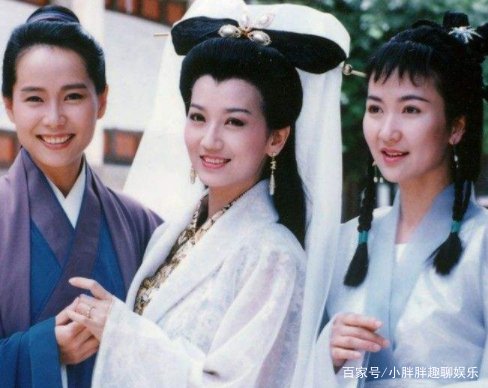 凭反串逆袭,曾8次原谅出轨老公,坎坷的叶童现在过得怎么样了?