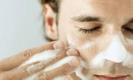 洗面奶拆封后可保存多少时间