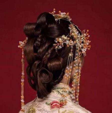 学习化妆要多少钱?