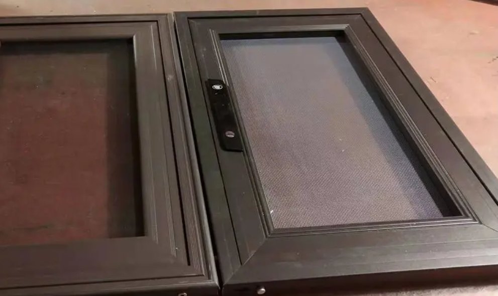 如何自己更换纱窗？