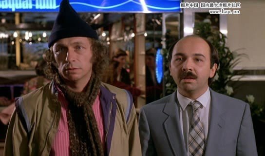 伞中情的剧情简介