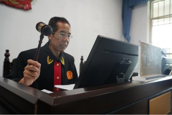 neutral翻译成中文