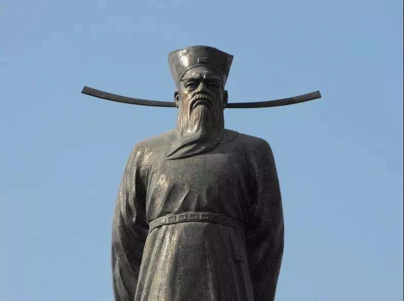 包拯几品官啊/？