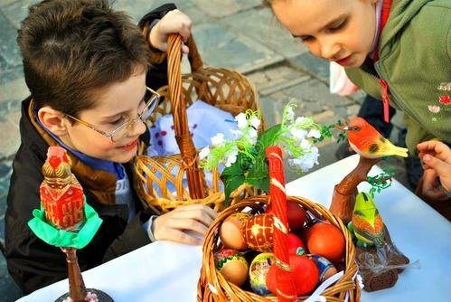 复活节，感恩节，父亲节，母亲节分别是哪天啊？
