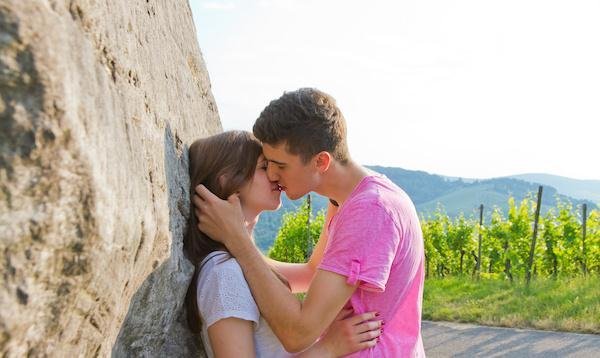 男女总是牵扯不清往往是从什么时候开始的？