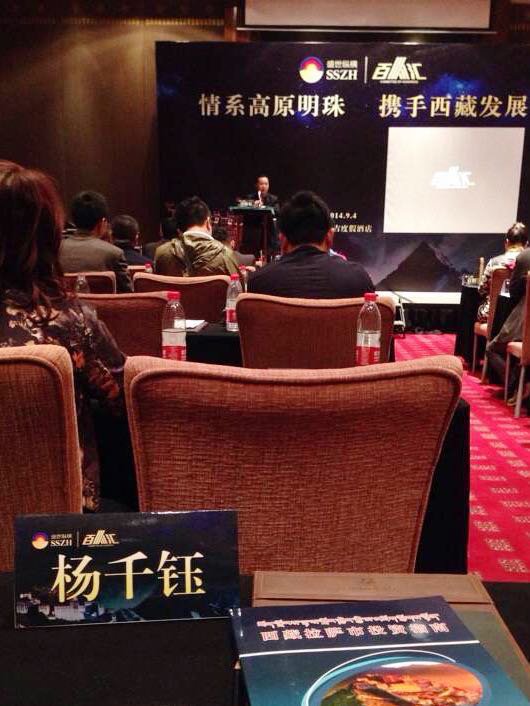 ANDCICI品牌的那个创办人杨千钰怎么样？到底是网红模特还是设计师？