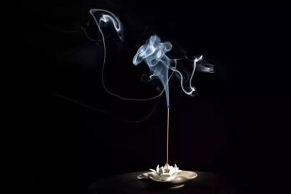 心中无一物何处惹尘埃？