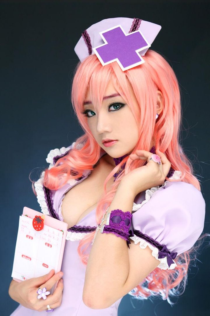 这图片明星是谁？