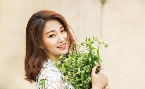 特种兵2中那个唐心怡的扮演者真实姓名是什么？