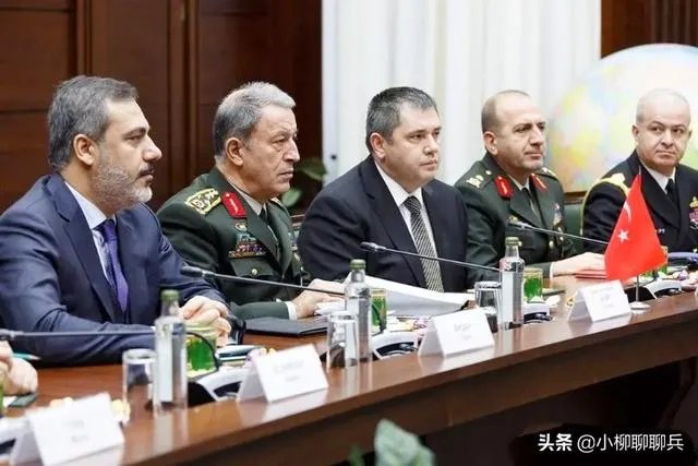 俄罗斯战略轰炸机图22逼近土耳其空域，要干什么？