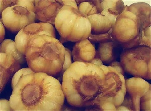 10斤白皮蒜腌制糖蒜的方法，怎么腌制好吃