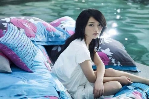 为什么周迅来也来参加真人秀节目，“掰碎人设”后的安静?