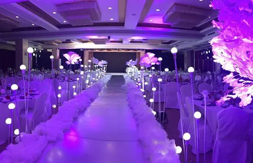 结婚现场怎么布置 2017年结婚场地推荐