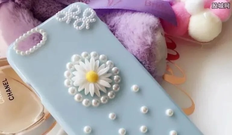 手机壳黑榜发布 这些手机壳含有致癌物你还敢买吗？