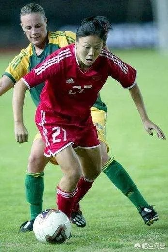 5月11日曝光43岁前女足国脚张鸥影患肺癌，孙雯称：老女足将发起筹款，你怎么看？