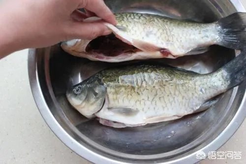 怎样熬鲫鱼汤？