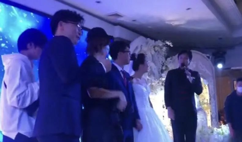 邓超客串武汉新人婚礼司仪，这是怎么一回事？