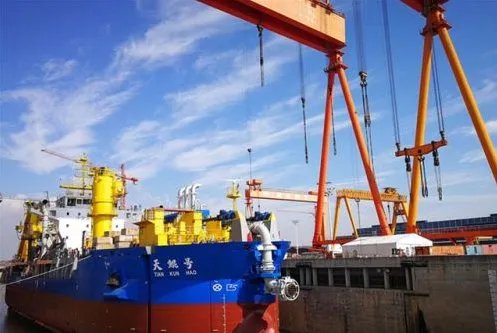 亚洲最强造岛神器＂天鲲号＂下水了吗？