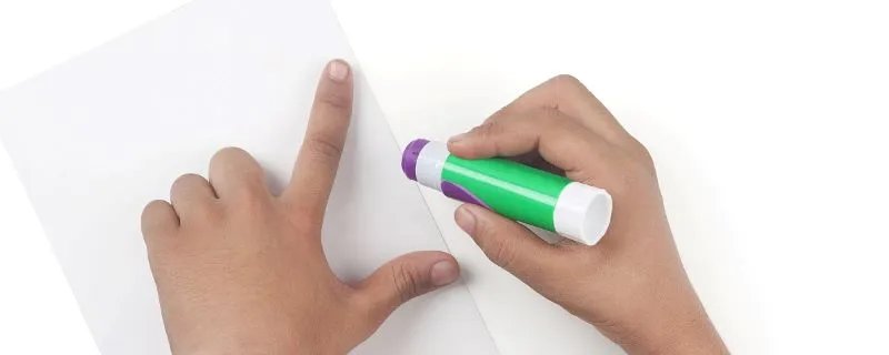 什么胶水可以粘金属和塑料